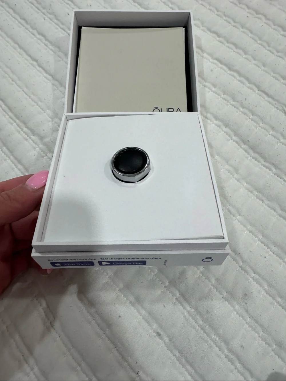 Oura Ring Size 9 Heritage Silver Magnetic Charging Dock